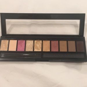 Eyeshadow palette by stellar